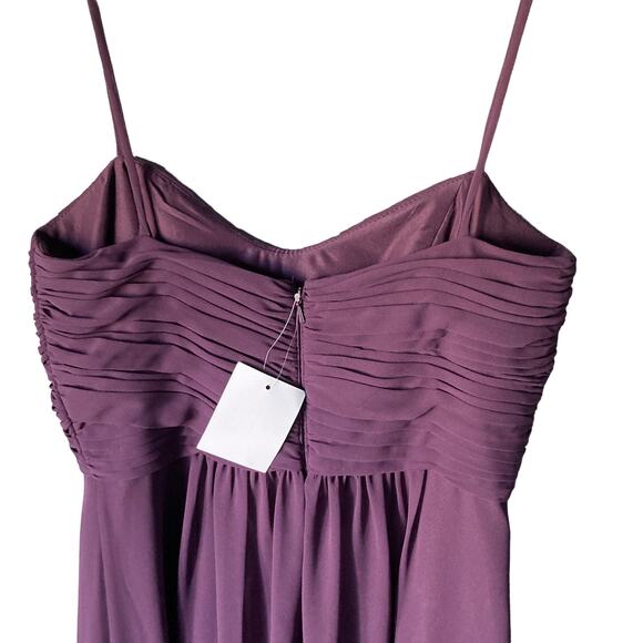 David’s Bridal Pleated Maxi Bridesmaid Dress Plum Size 4-6 - Picture 4 of 9